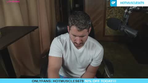 Snapshot of hotmuscles6t9 chatting on 4, 7, 2026 hotmuscles6t9 online show from 4, 7, 2026