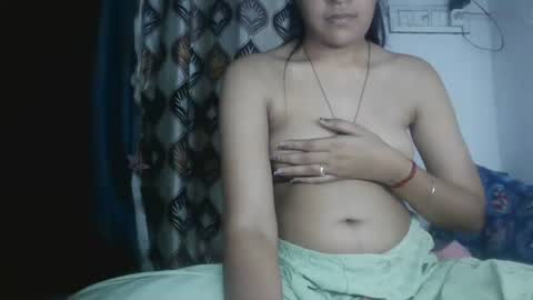 Snapshot of hotnsweetindian chatting on 12, 4, 2026 lola online show from 12, 4, 2026