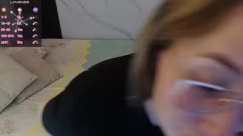 Snapshot of hotpawgmilf chatting on 11, 2, 2026 Sussy Bloom online show from 11, 2, 2026