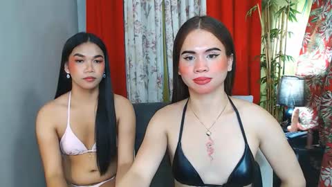 Snapshot of hotsinfulbabes_savana chatting on 28, 5, 2026 Savana olala online show from 28, 5, 2026