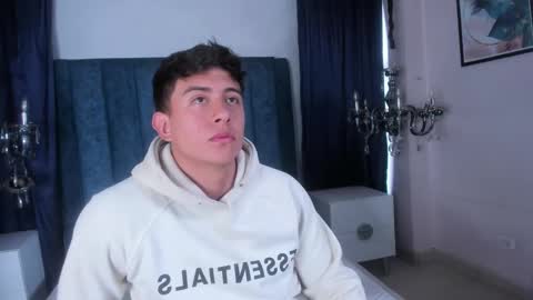 Snapshot of hott_boyy__ chatting on 6, 11, 2025 hott_boyy__ online show from 6, 11, 2025