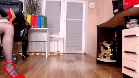 CassieAndDonald online show from 5, 3, 2025