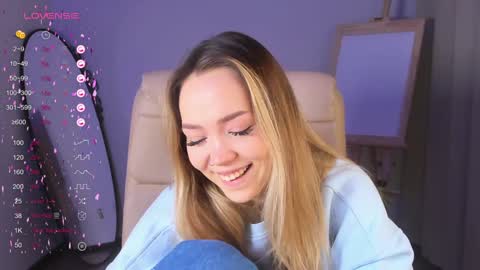 Snapshot of hottease_pvt chatting on 14, 1, 2025 hello Im Eva online show from 14, 1, 2025