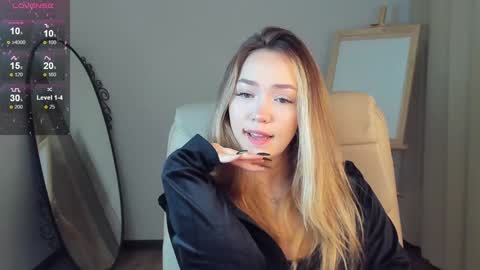 Snapshot of hottease_pvt chatting on 17, 1, 2025 hello Im Eva online show from 17, 1, 2025