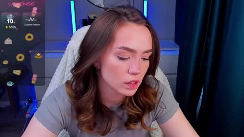 Snapshot of hottease_pvt chatting on 11, 4, 2026 hello Im Eva online show from 11, 4, 2026