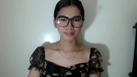 hottestdella69 online show from 18, 10, 2025