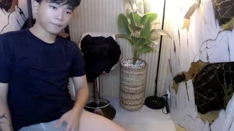 hottestloues online show from 8, 6, 2026
