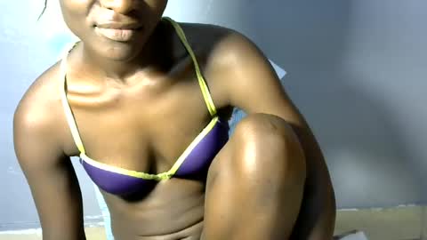 Snapshot of hottie_gal90 chatting on 12, 7, 2026 hottie_gal90 online show from 12, 7, 2026