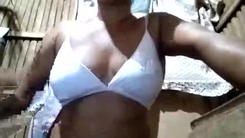 Snapshot of hottie_mama2022 chatting on 11, 11, 2025 Lyn online show from 11, 11, 2025