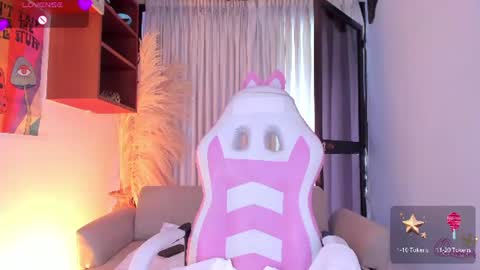 Snapshot of hottie_veronica chatting on 9, 7, 2026 Veronica independent model online show from 9, 7, 2026