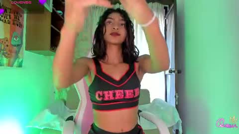 Snapshot of hottie_veronica chatting on 10, 7, 2026 Veronica independent model online show from 10, 7, 2026