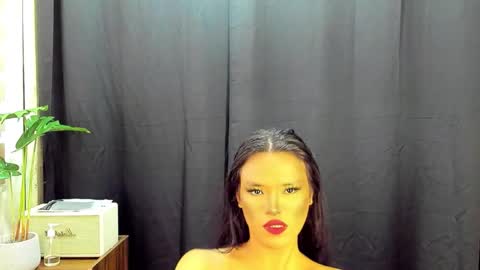 Maxine online show from 27, 11, 2025