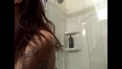 Snapshot of hottiefrmhell97 chatting on 22, 11, 2025 Lucky online show from 22, 11, 2025