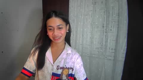 Snapshot of hottiescummerx chatting on 7, 12, 2024 N I C A online show from 7, 12, 2024