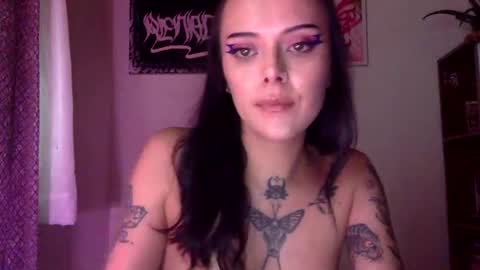 Snapshot of hottietat4u chatting on 7, 2, 2025 Tat online show from 7, 2, 2025