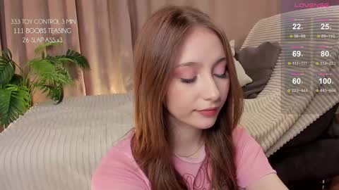 Snapshot of hottpeachh chatting on 12, 9, 2025 hottpeachh online show from 12, 9, 2025