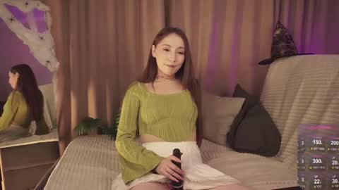 Snapshot of hottpeachh chatting on 19, 10, 2025 hottpeachh online show from 19, 10, 2025