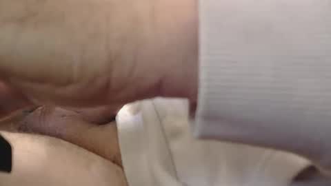 Snapshot of hottub1 chatting on 21, 4, 2026 hottub1 online show from 21, 4, 2026