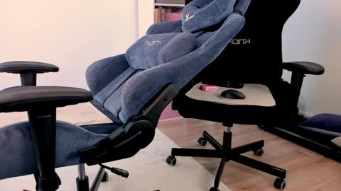 Snapshot of hottyblonds chatting on 3, 4, 2026 Nessie and Jessie online show from 3, 4, 2026