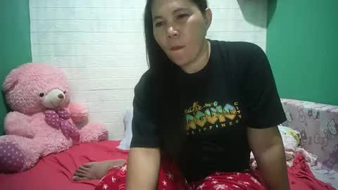 hotwetmommaxxx online show from 2, 12, 2024