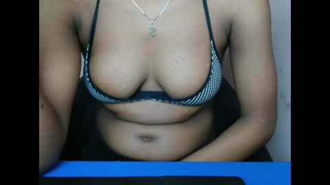 Snapshot of hotxxebony chatting on 2, 4, 2026 hotxxebony online show from 2, 4, 2026