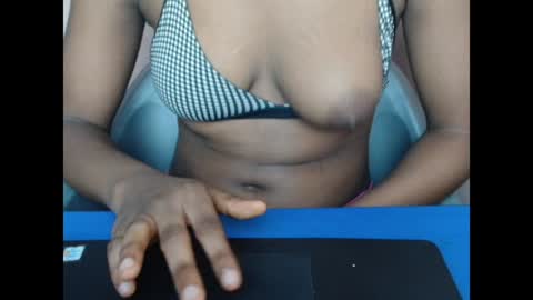 Snapshot of hotxxebony chatting on 4, 5, 2026 hotxxebony online show from 4, 5, 2026