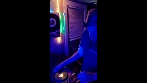 Snapshot of houseofstyle chatting on 25, 4, 2026 SeanPatrick online show from 25, 4, 2026