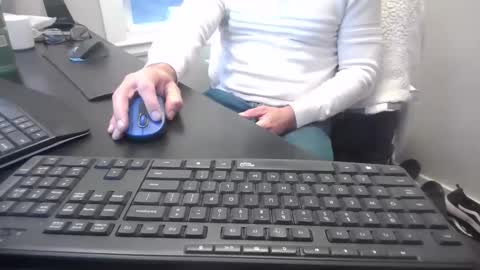 Snapshot of hoverday chatting on 27, 10, 2025 hoverday online show from 27, 10, 2025