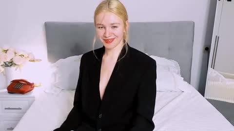 ash. see u on sunday online show from 5, 11, 2025