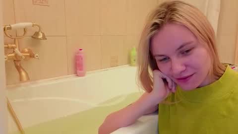 Snapshot of howimeturmum chatting on 8, 1, 2026 ash. see u on sunday online show from 8, 1, 2026