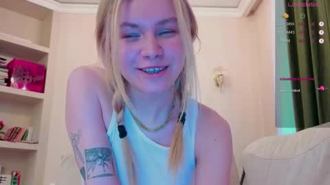 Snapshot of howimeturmum chatting on 5, 2, 2026 ash. see u on sunday online show from 5, 2, 2026