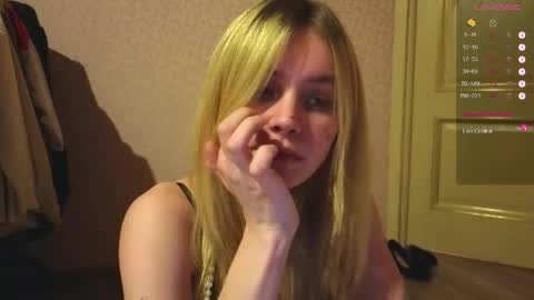 Snapshot of howimeturmum chatting on 23, 3, 2026 ash. see u on sunday online show from 23, 3, 2026