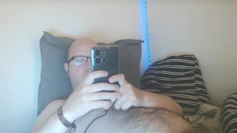 Snapshot of hoyboydkk chatting on 27, 10, 2025 Christian online show from 27, 10, 2025