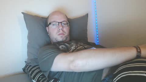 Snapshot of hoyboydkk chatting on 13, 11, 2025 Christian online show from 13, 11, 2025