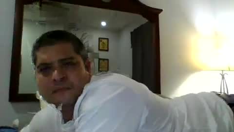 Snapshot of htownmademe chatting on 16, 7, 2026 htownmademe online show from 16, 7, 2026