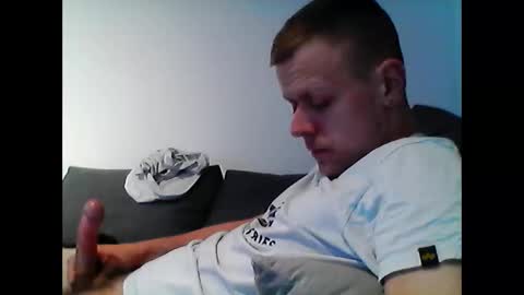 Snapshot of hubikush22 chatting on 8, 3, 2026 hubikush22 online show from 8, 3, 2026