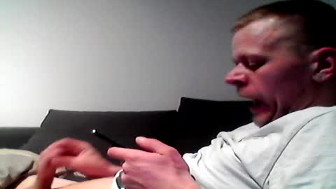 Snapshot of hubikush22 chatting on 2, 4, 2026 hubikush22 online show from 2, 4, 2026