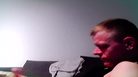 Snapshot of hubikush22 chatting on 5, 4, 2026 hubikush22 online show from 5, 4, 2026