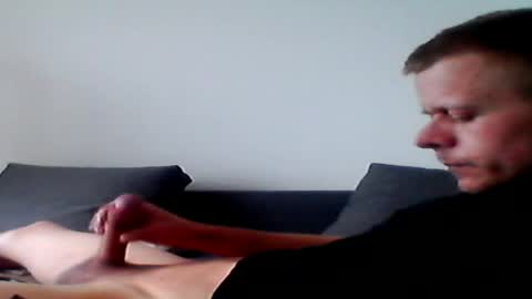 Snapshot of hubikush22 chatting on 16, 4, 2026 hubikush22 online show from 16, 4, 2026