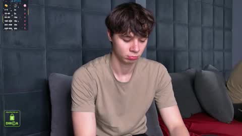 Snapshot of hugebangins_ chatting on 20, 11, 2025 ANTHONY online show from 20, 11, 2025