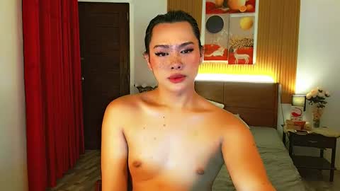 Snapshot of hugecock_nathalie15 chatting on 18, 10, 2025 nathalie online show from 18, 10, 2025