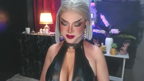 Christine online show from 5, 7, 2026