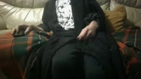 Snapshot of hugenob4u chatting on 5, 1, 2025 hugenob4u online show from 5, 1, 2025