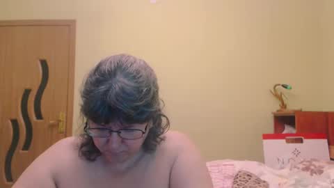 HugeTitsXXX online show from 30, 12, 2024