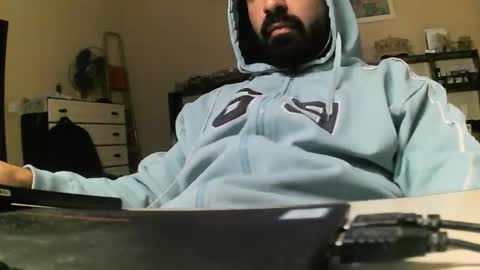 Snapshot of hugeveiny chatting on 28, 11, 2025 hugeveiny online show from 28, 11, 2025