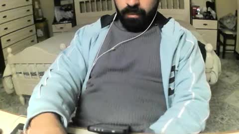 Snapshot of hugeveiny chatting on 5, 3, 2026 hugeveiny online show from 5, 3, 2026