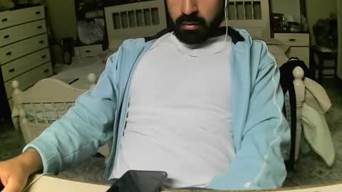 Snapshot of hugeveiny chatting on 23, 4, 2026 hugeveiny online show from 23, 4, 2026