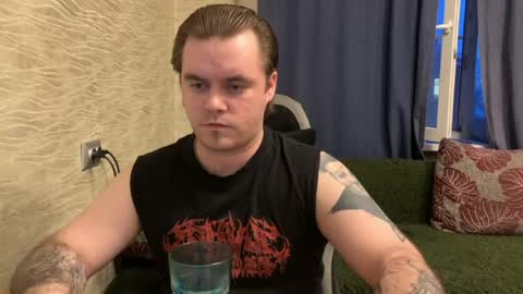 Snapshot of hugo__brad chatting on 31, 3, 2026 Hugo online show from 31, 3, 2026