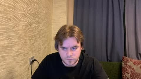 Snapshot of hugo__brad chatting on 6, 4, 2026 Hugo online show from 6, 4, 2026