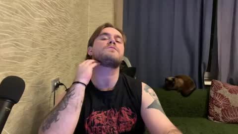 Snapshot of hugo__brad chatting on 24, 4, 2026 Hugo online show from 24, 4, 2026